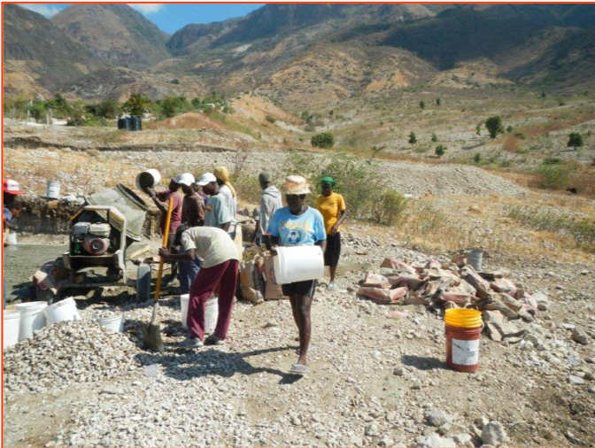 Haiti radier 04 concretagem mulheres agua